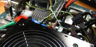 Fonte de alimentação genérica ou real