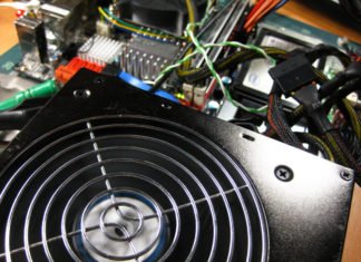 Fonte de alimentação genérica ou real